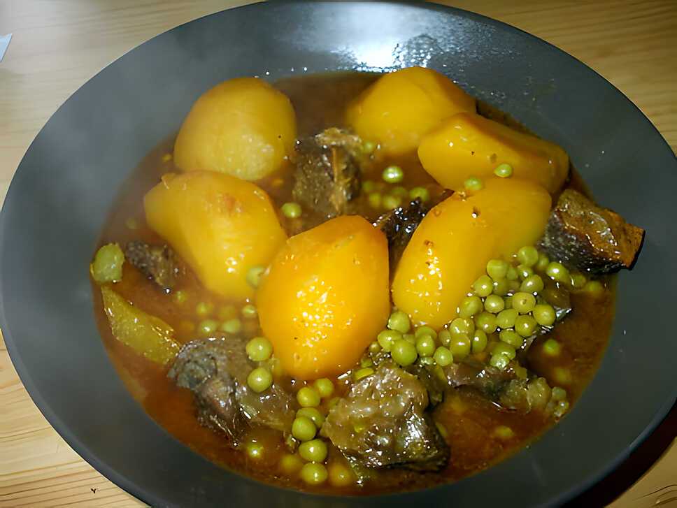 recette Guisado "Andaluz"de patatas con chicharos ( Ragoût de p.d.terre et P.Pois à "l'andalouse"...)