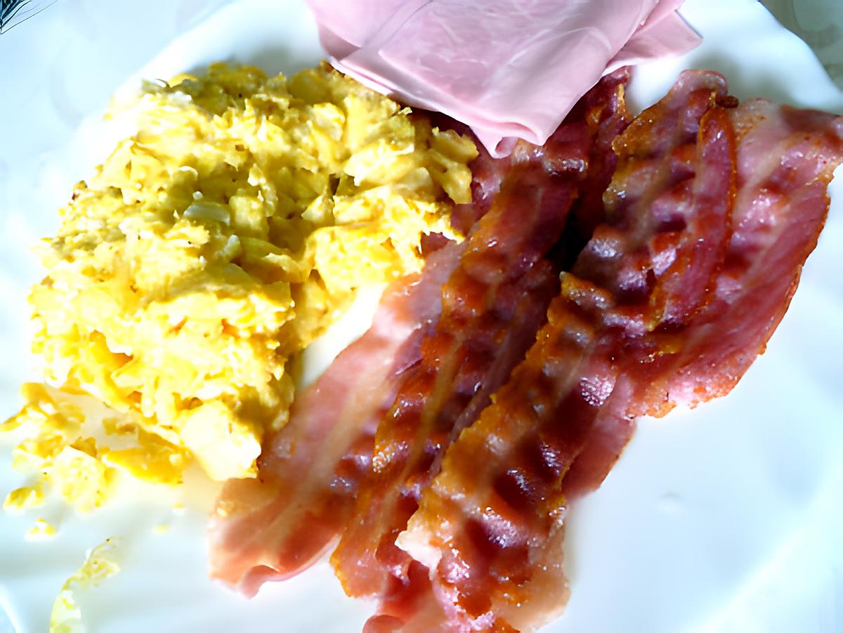 recette Brunch : oeufs brouillés et bacon