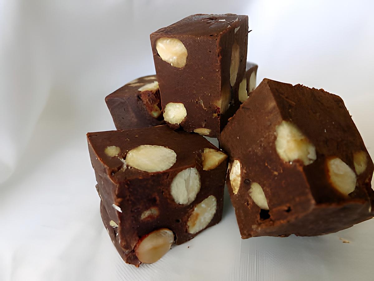 recette fudge choco-pralinoise noisettes et amandes