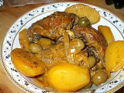 recette Guisado de pollo con papas y aceitunas...( Ragout de p.d.terre... et olives....)