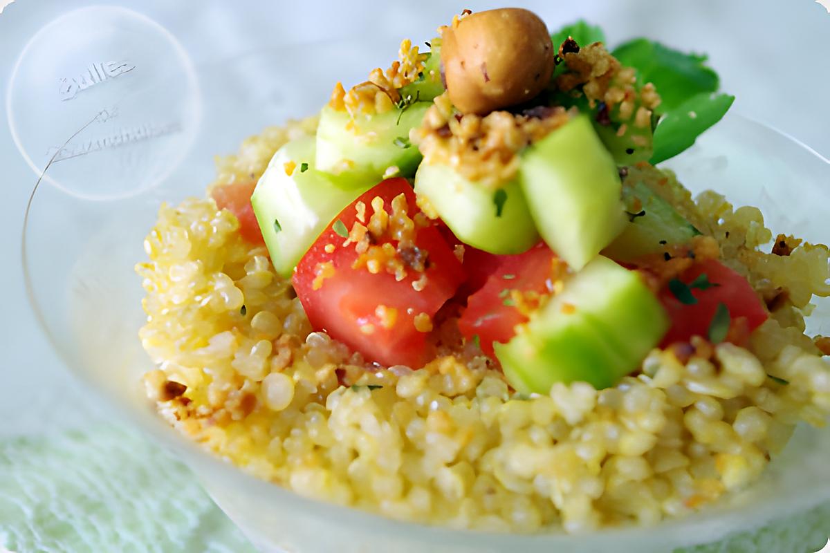 recette Quinoa au thon, crudités et noisettes pilées