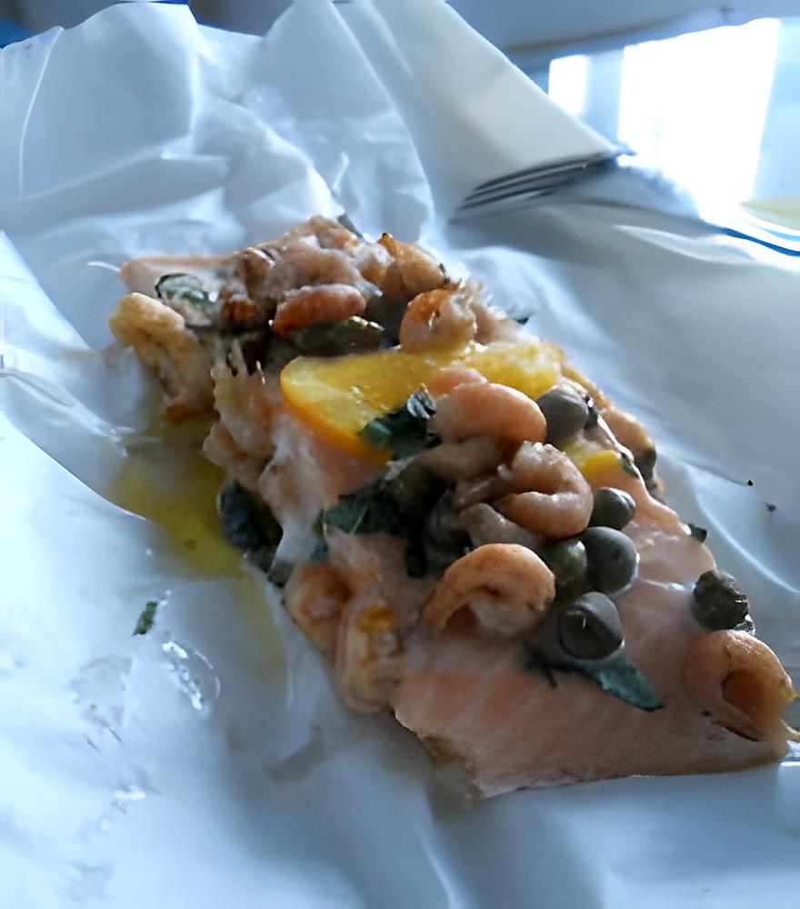 recette Papillote de saumon à l'orange et aux crevettes grises