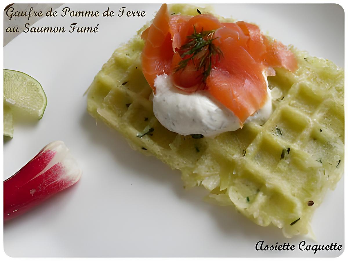 recette Gaufre de pomme de terre au saumon fumé et chantilly à l'aneth et au citron vert