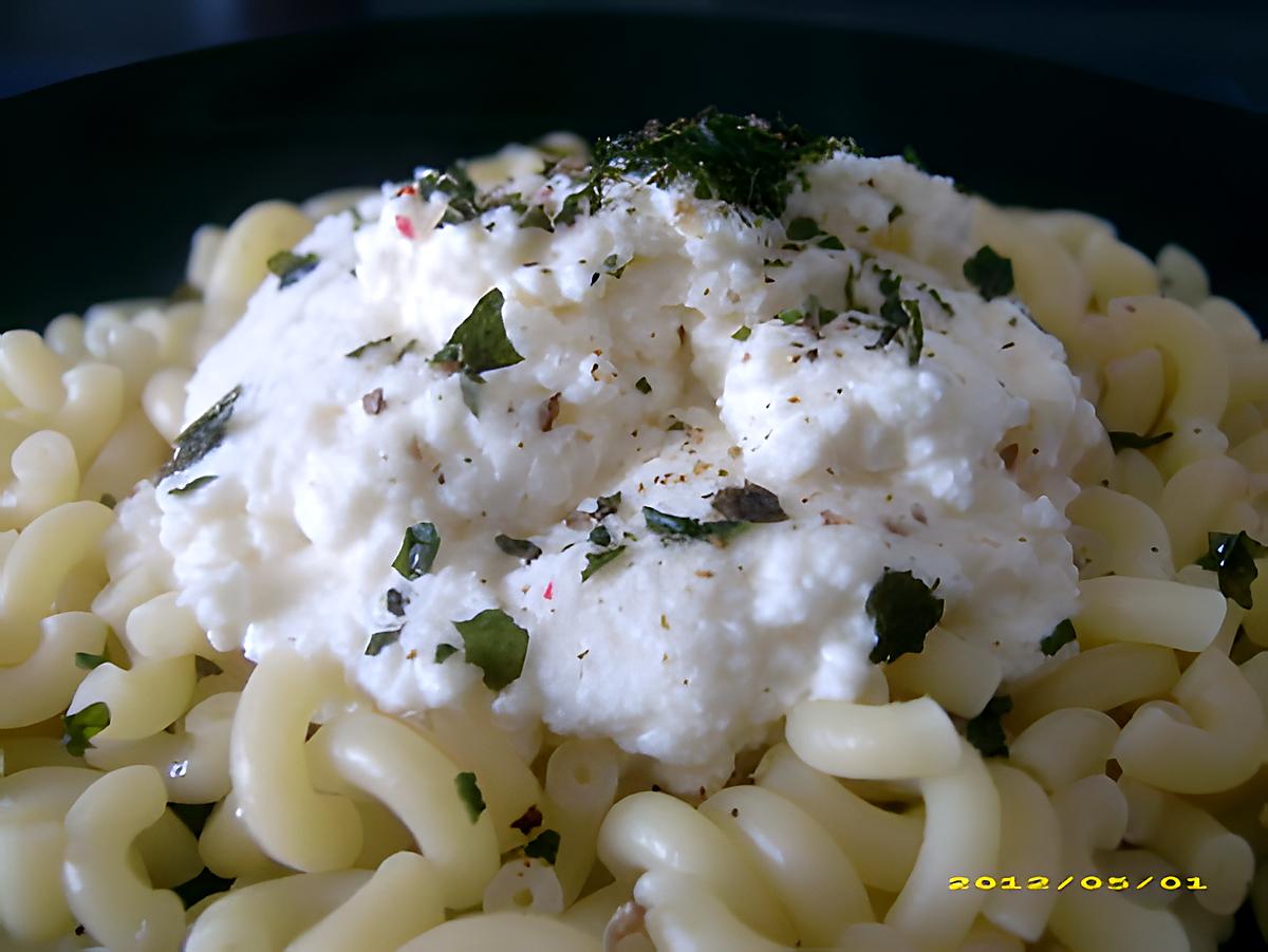 recette coquillettes à la brousse, soupçon de menthe