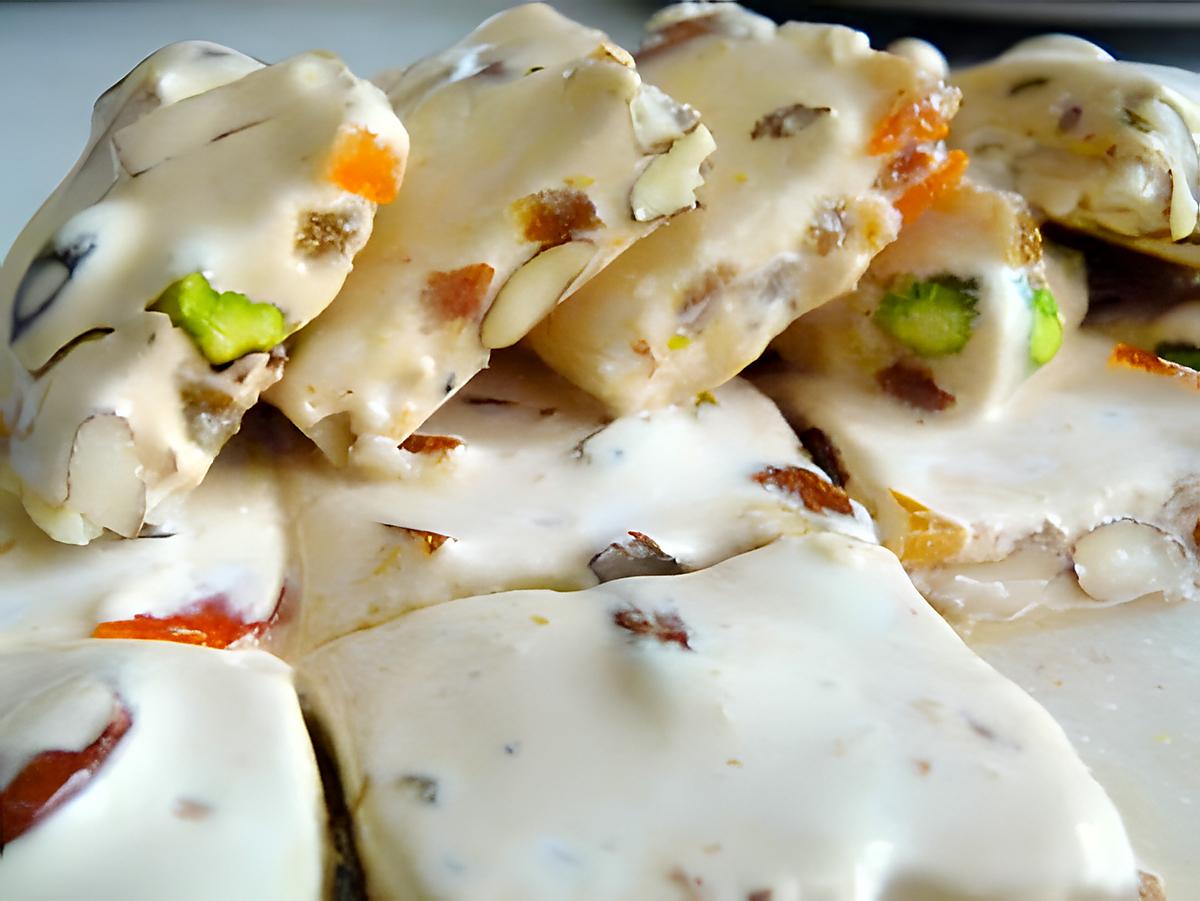 recette Nougat blanc facile aux fruits secs et agrumes confits