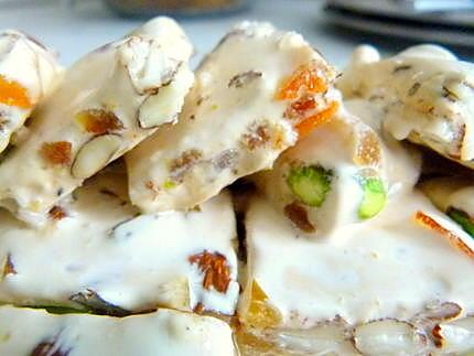 recette Nougat blanc facile aux fruits secs et agrumes confits