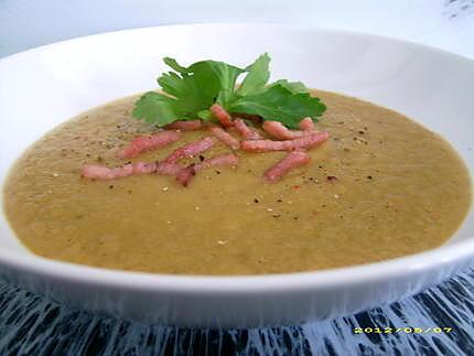 recette velouté de pois cassés et ses petits lardons grillés