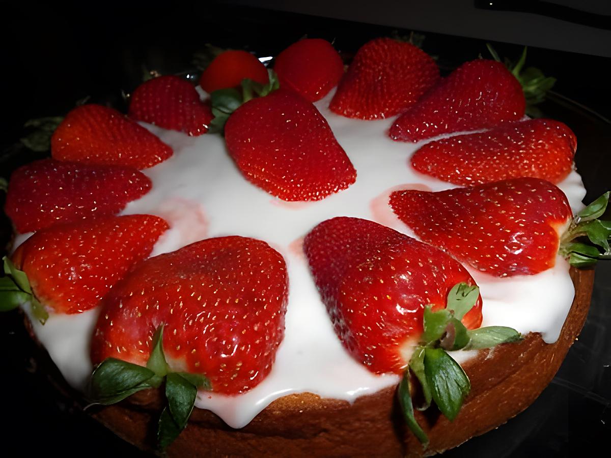 recette GATEAU PORTUGAIS AUX FRAISES POUR LA FETE DES MERES