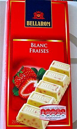 recette YAOURTS GOURMANDS AU CHOCOLAT BLANC AUX FRAISES