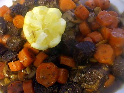 recette Boeuf au romarin ... sur son lit de carrottes et de champignons...
