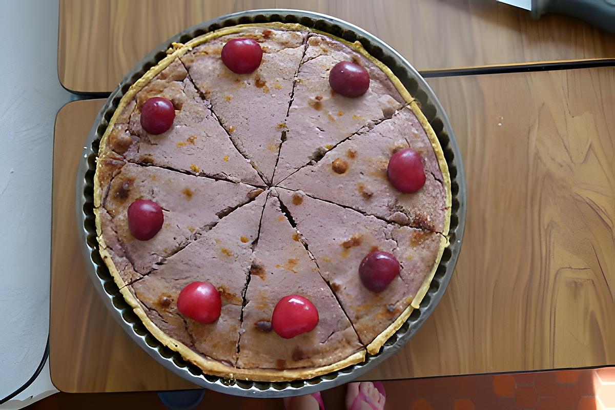 recette Tarte à la mousse de cerise sur sa crème d'amande citronnée