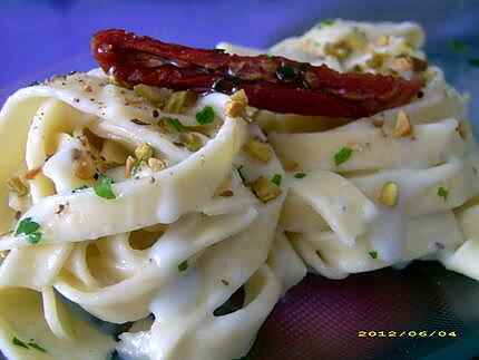 recette tagliatelles au roquefort, éclats de pistaches