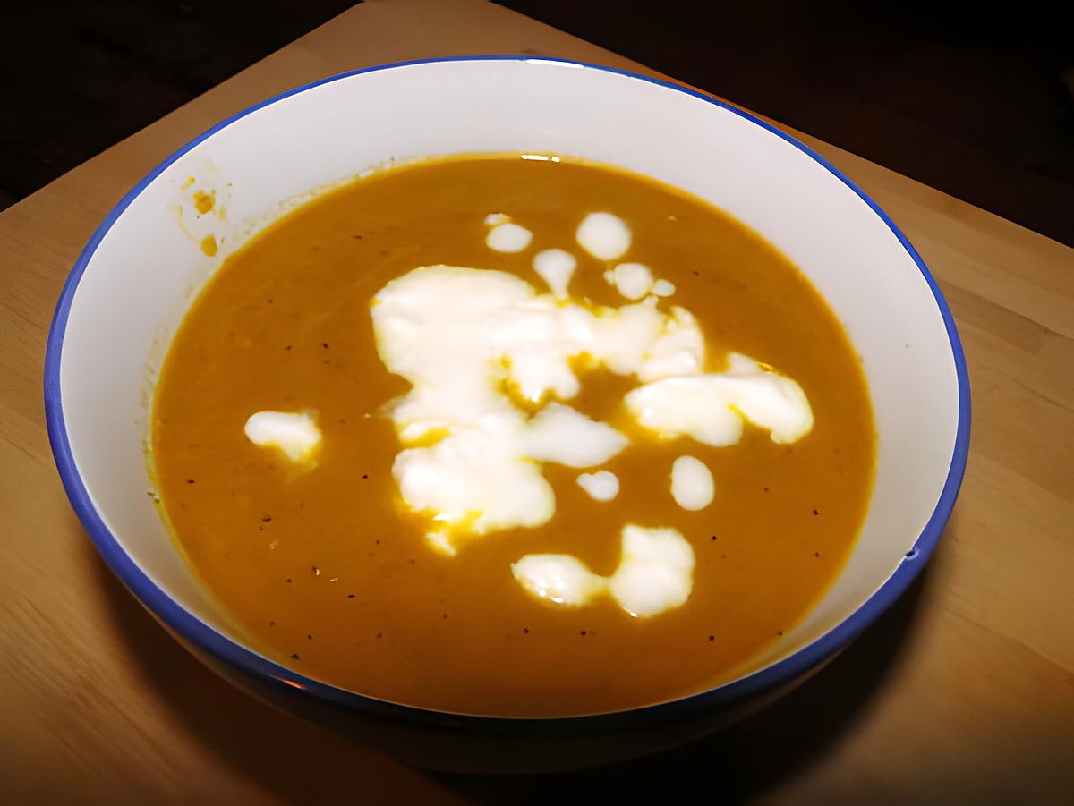 recette Soupe de carottes et pommes au curry