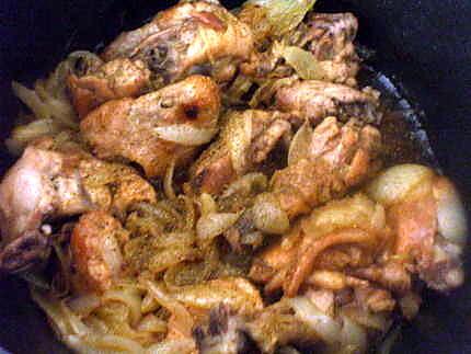 recette " Poulet aux amandes.... sur son lit d'oignons confits....".