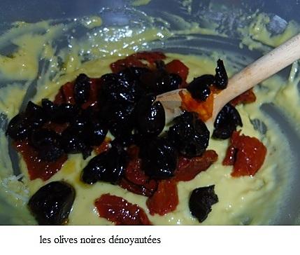 recette Petits cakes olives et tomates séchées