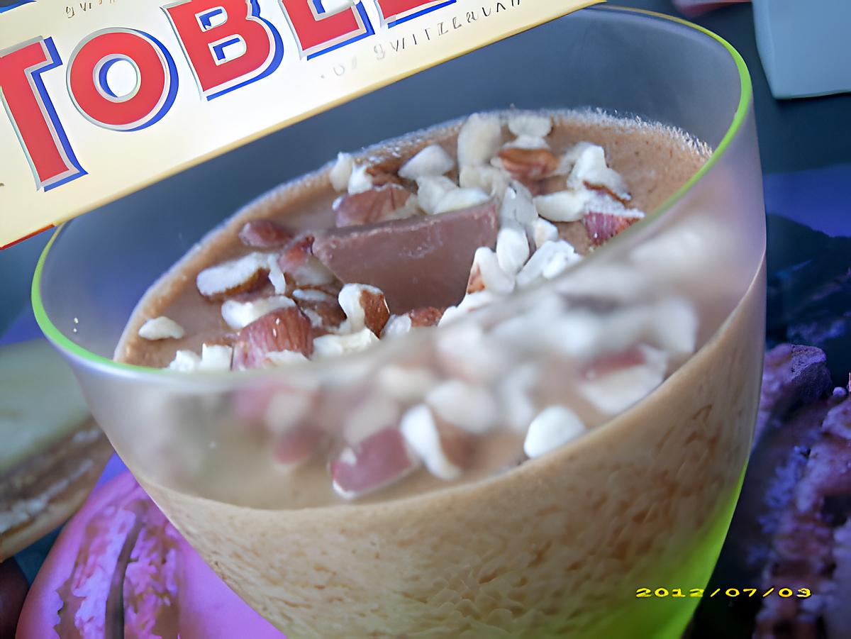 recette mousse au toblerone et aux éclats de noisettes