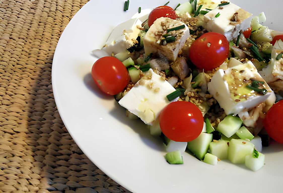 Salade minute courgettes, féta et tomates