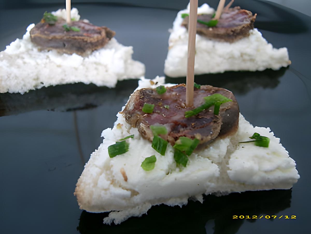 recette canapés au carré frais et rondelles de figatelli