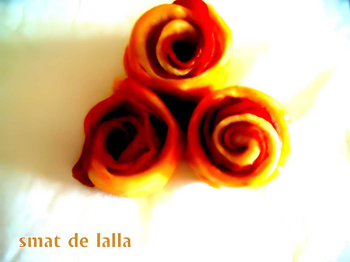 Broche extra large en forme de rose pour femme - Tissu satiné délicat Broche extra large en forme de rose pour femme - Tissu satiné délicat