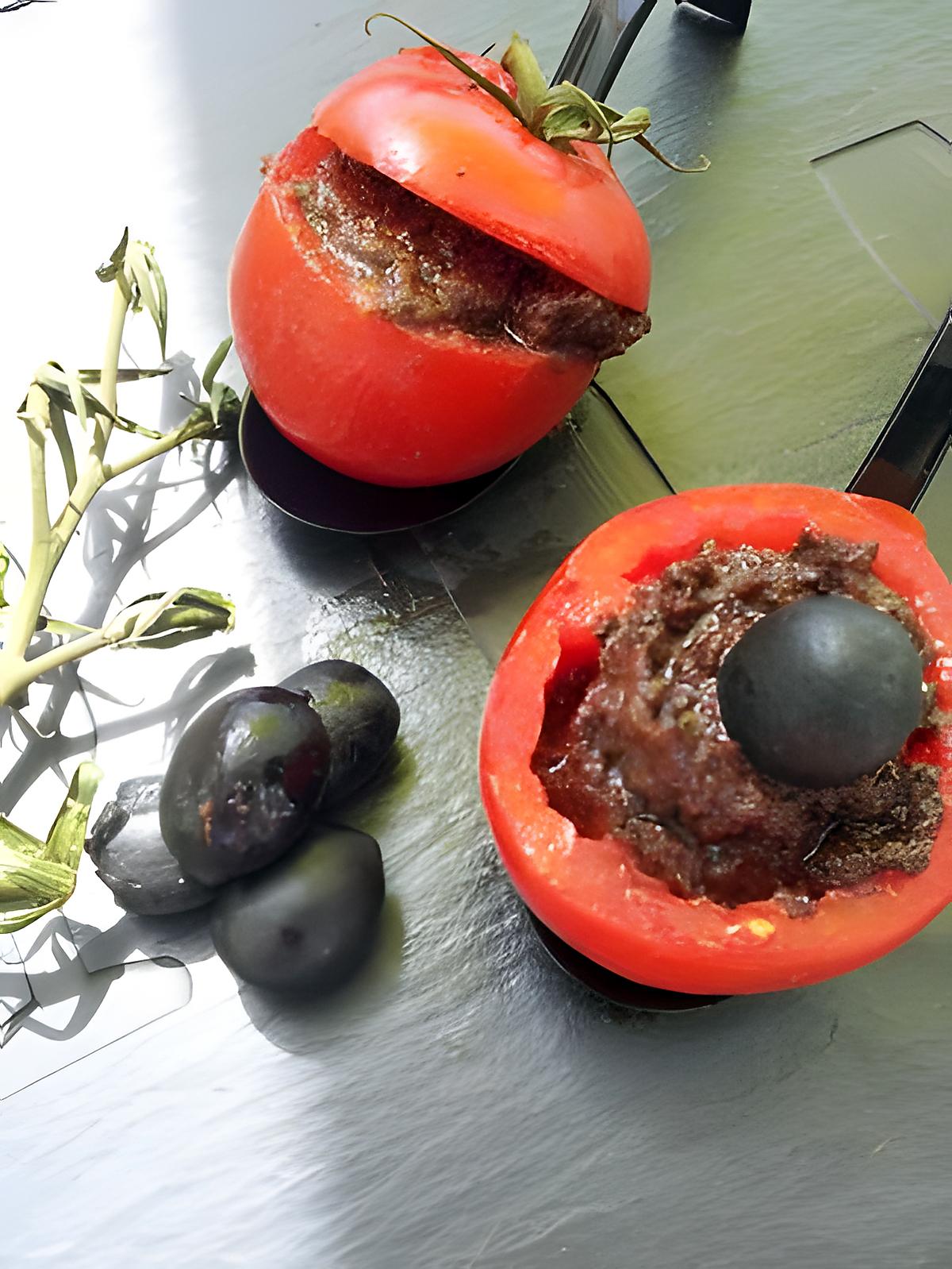 recette Tomates cerises farcies à la tapenade d'olives noir et basilic