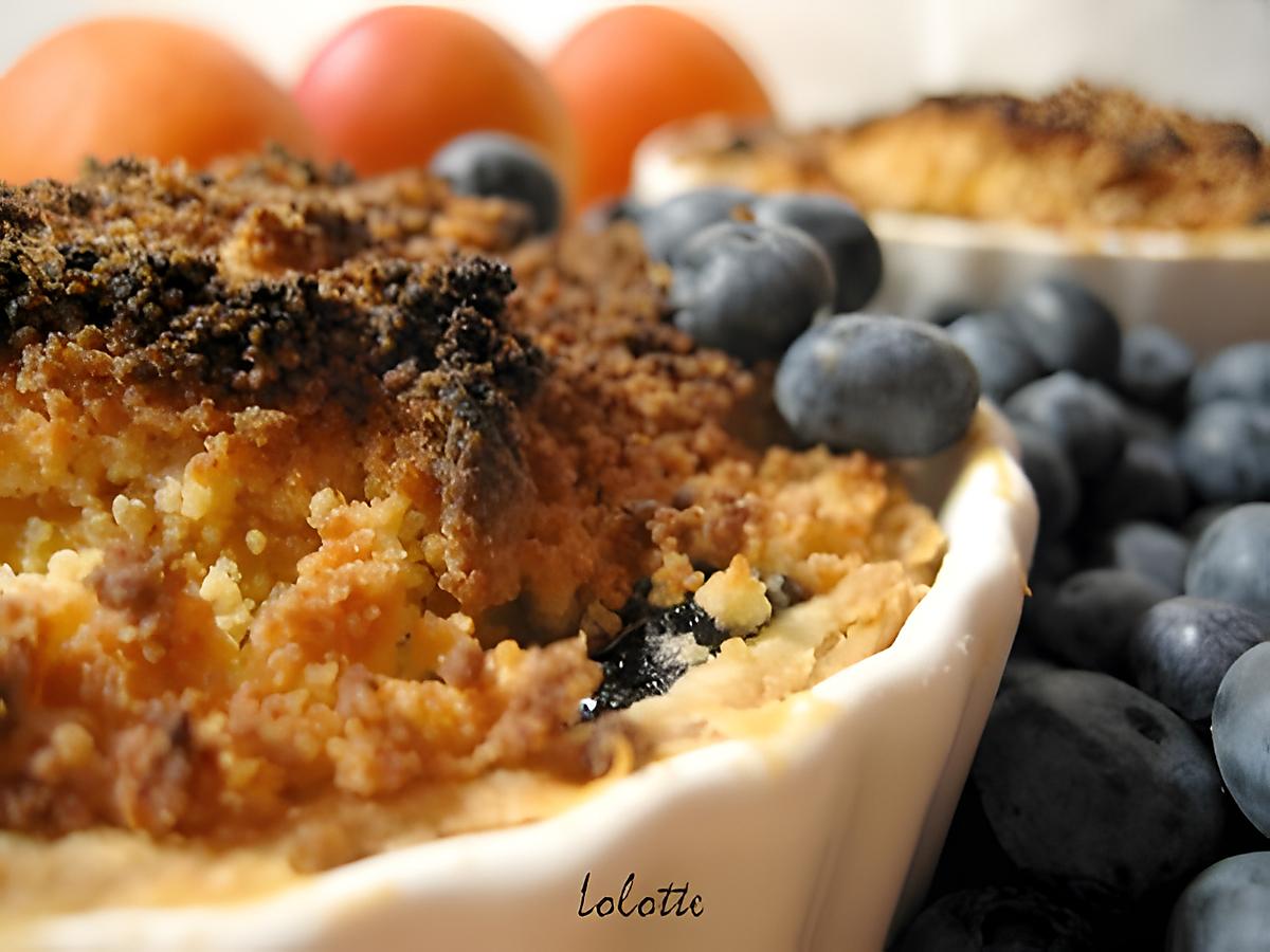 recette Tartelettes abricots et myrtilles à cardamome, streusel fondant aux amandes