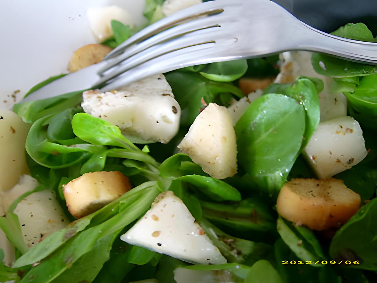 recette mâche au gorgonzola et petits cubes de poires