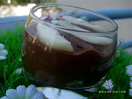 recette mousse au chocolat noir sur lit de poires