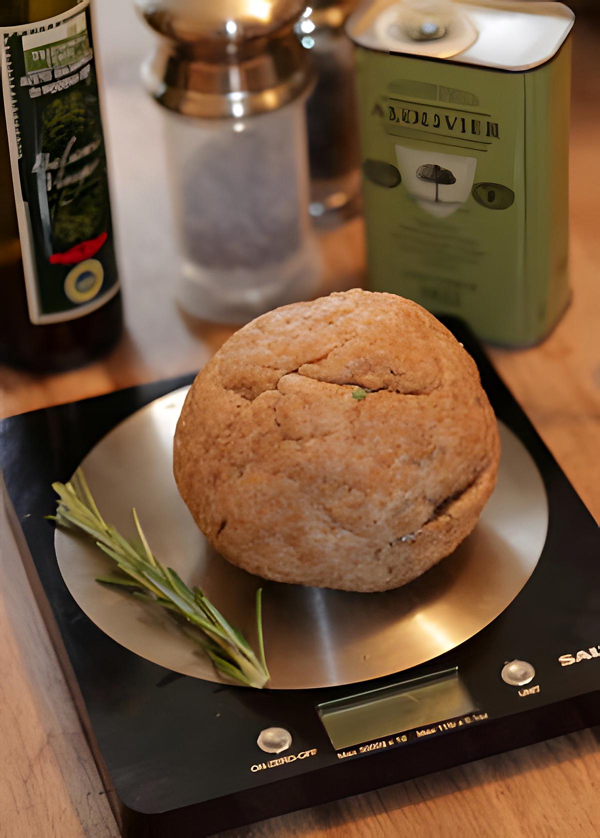 recette Pâte à tarte légère au yaourt, à l'huile d’olive, vinaigre balsamique et romarin