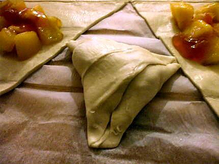 recette Triangles feuilletés aux pommes caramélisées....à la " Kapi"...