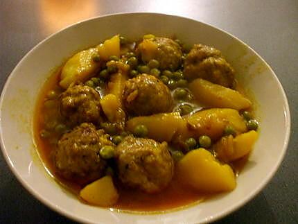 recette " Guisado de albondigas...." Râgout de p.d.terre..P.Pois et boulettes de viande...