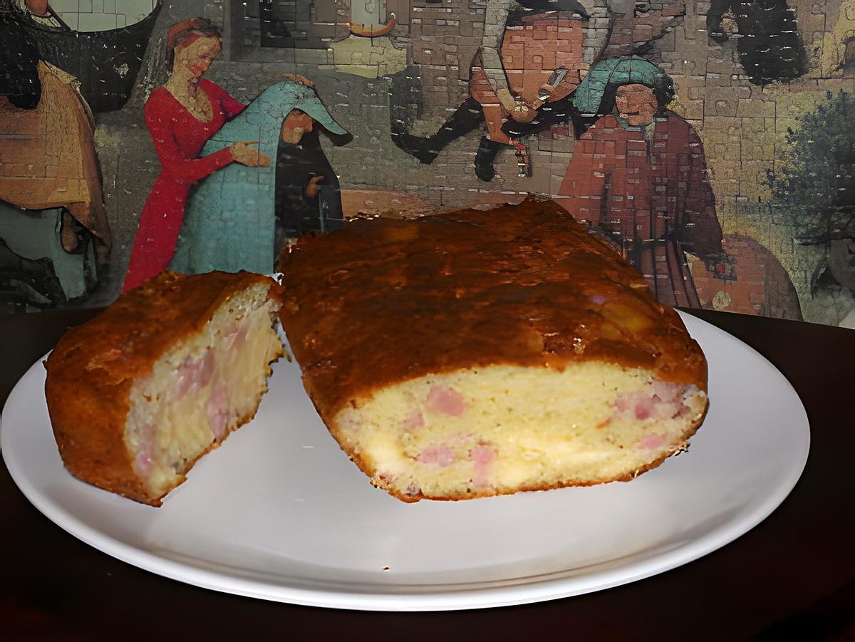 recette CAKE AU JAMBON ET AU COMTE