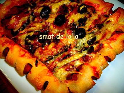 recette PIZZA AU SAUCISSE