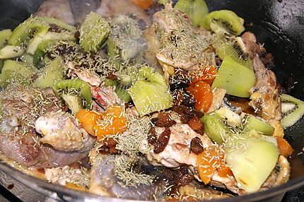 recette Pintade (ou poulet) aux kiwis et aux fruits secs