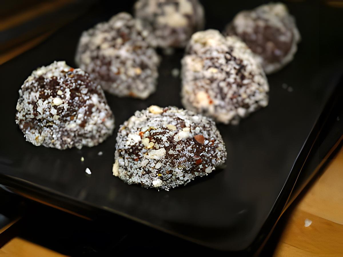 recette Truffes au Chocolat Enrobées de Cacahuètes, Piment D’espelette et Fleur de Sel