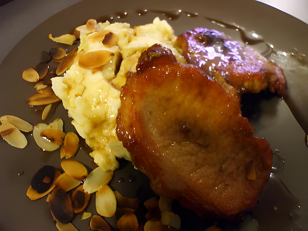 recette " Côtes de porc... caramélisées .. au miel et sa purée maison...."  Un vrai délice....