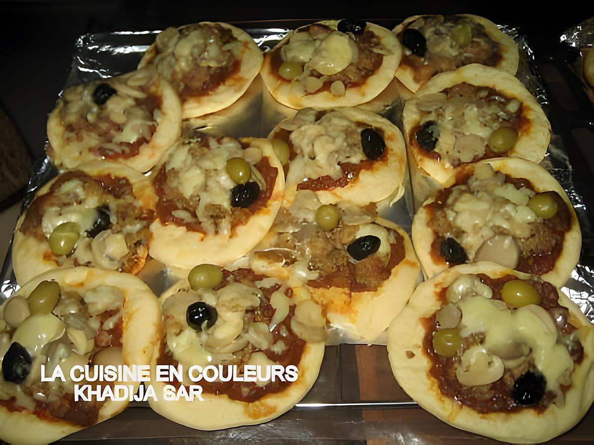 recette mini-pizzas au poisson et aux crevettes