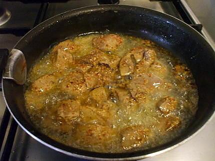 recette " Plato combinado N° 9 " Trio de Foie d'agneau. mariné ..Oeufs frits et pommes allumettes...." Pour femmes pressées...