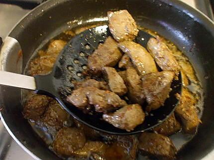 recette " Plato combinado N° 9 " Trio de Foie d'agneau. mariné ..Oeufs frits et pommes allumettes...." Pour femmes pressées...