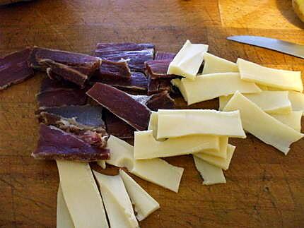 recette "Libritos de Papas con jamon curado y queso...(P.D.Terre au four garnies de fromage et jambon cru....)