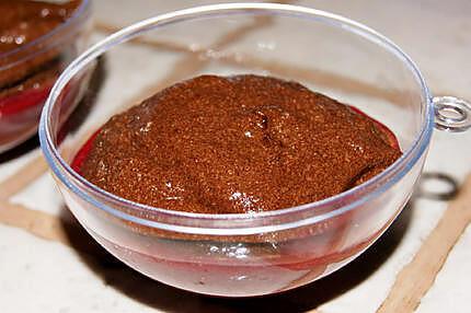 recette Mousse au chocolat extra sur coulis de framboises