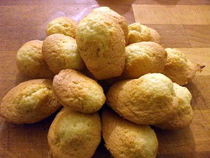 recette Madeleines pures beurre en coque de chocolat noir....