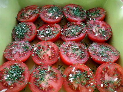 recette " Plato combinado N° 11... Tomates persillées au four ... Omelette Jambon fromage..."