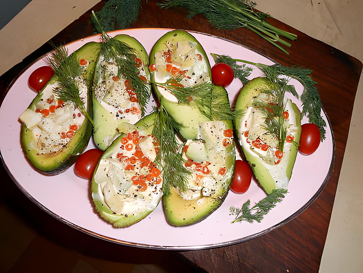 recette Avocats aux oeufs de saumon