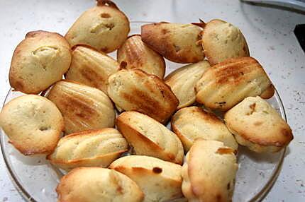 recette Madeleines chocolat noir et oranges confites