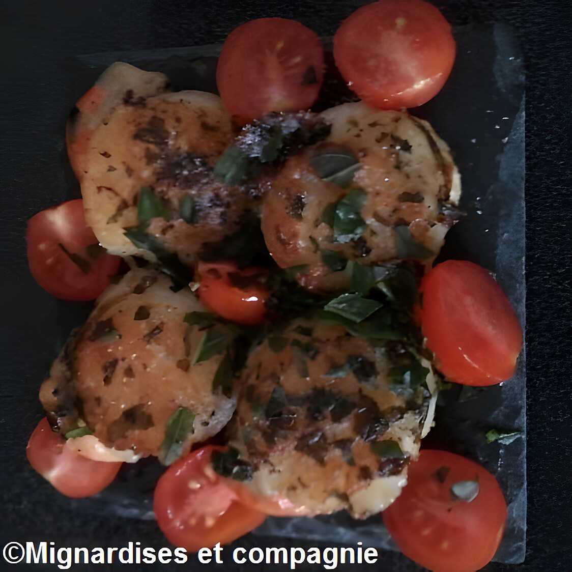 Noix de saint jacques et ses tomates cerises