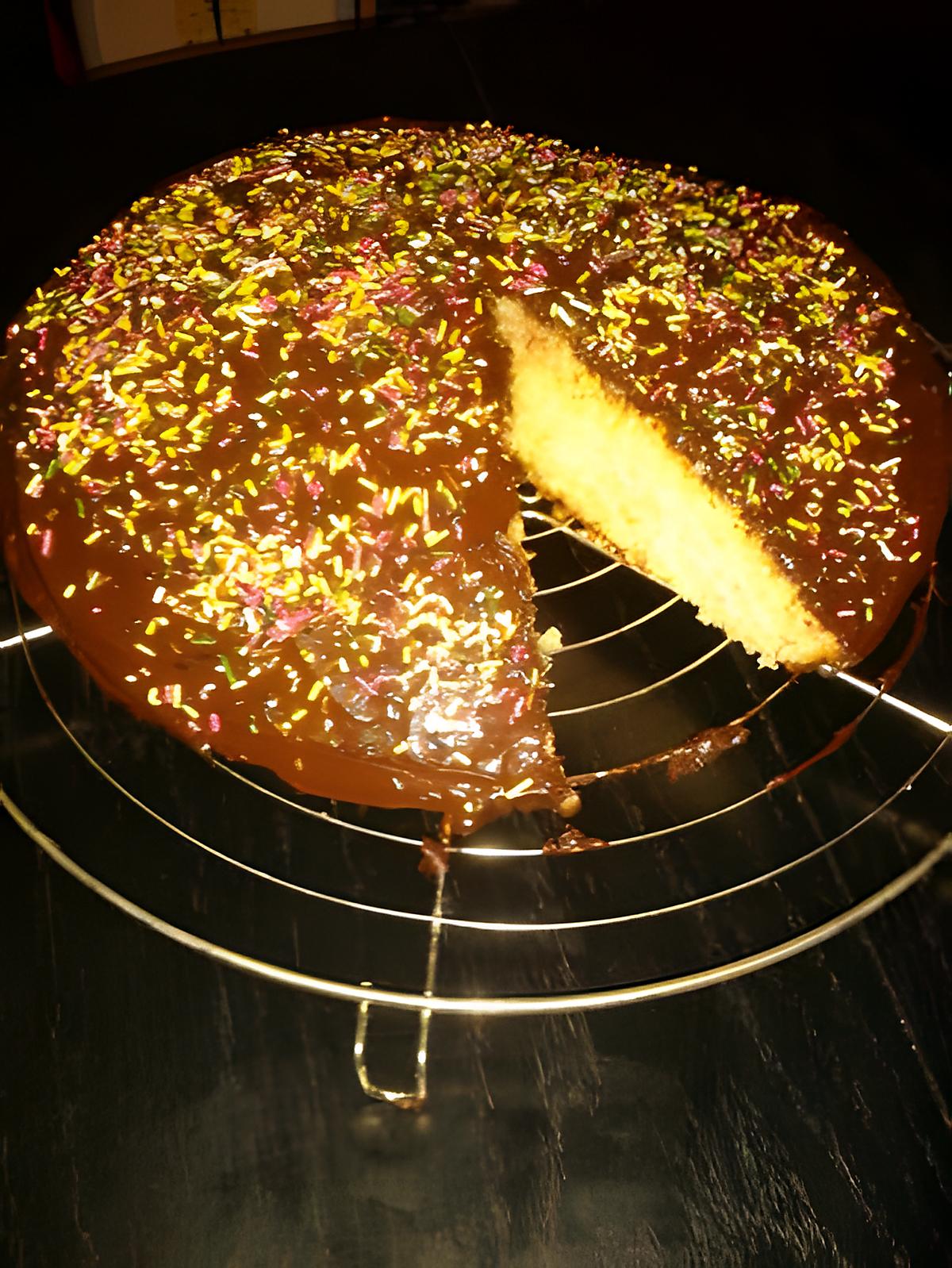 recette GATEAU D'ANNIVERSAIRE AU YAOURT