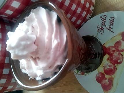 recette Chantilly au coulis de framboises