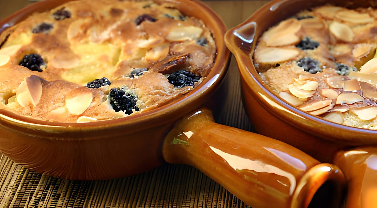 recette Mini clafoutis mures sauvages, ananas et amandes