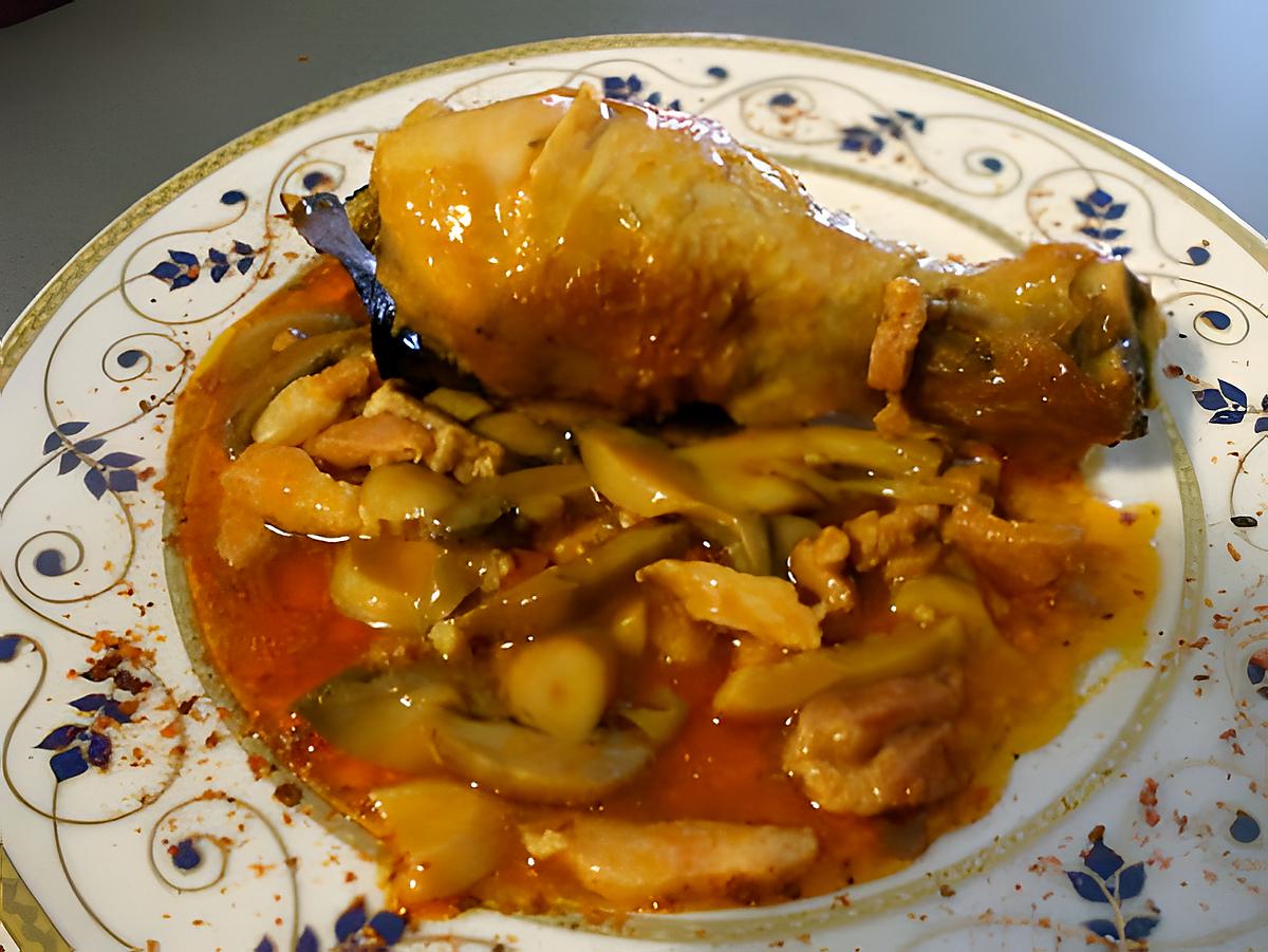 recette Poulet ... sauce champignons et petits lardons...parfumé au thym...