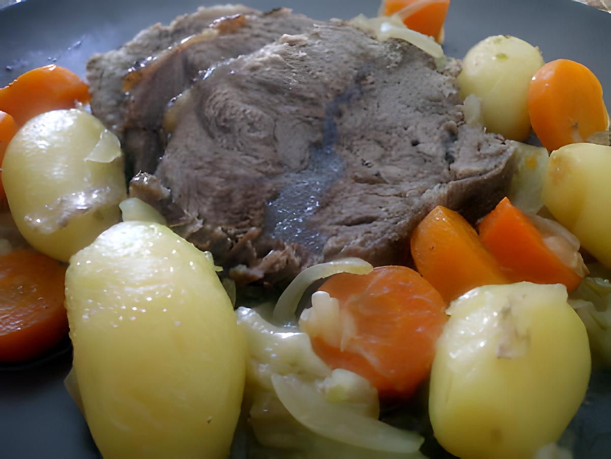 recette " Rôti de veau light en cocotte... aux petits légumes... cuit au four..."